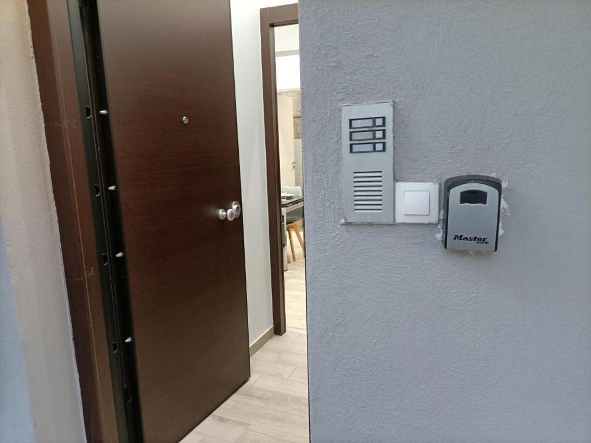 Beautiful Pedestrian Apartment Athens Luaran gambar